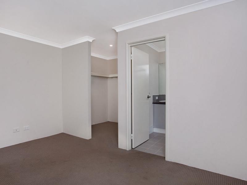 8 Dowak Lane, Byford WA 6122