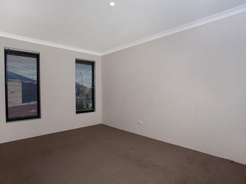 8 Dowak Lane, Byford WA 6122