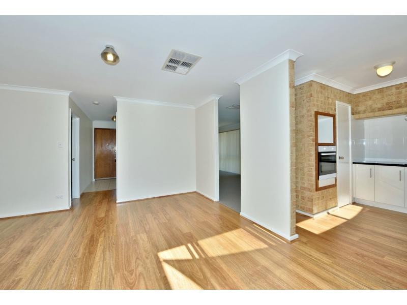 11 Manila Place, Warnbro WA 6169