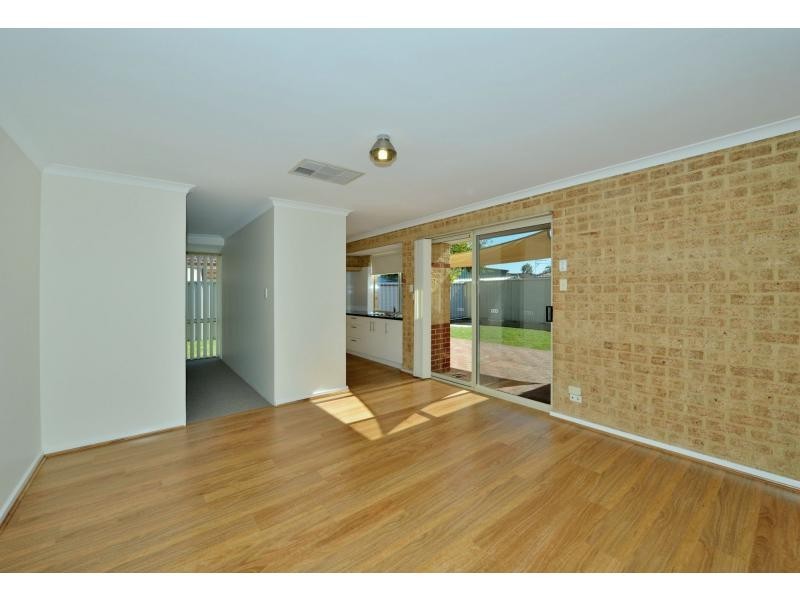 11 Manila Place, Warnbro WA 6169
