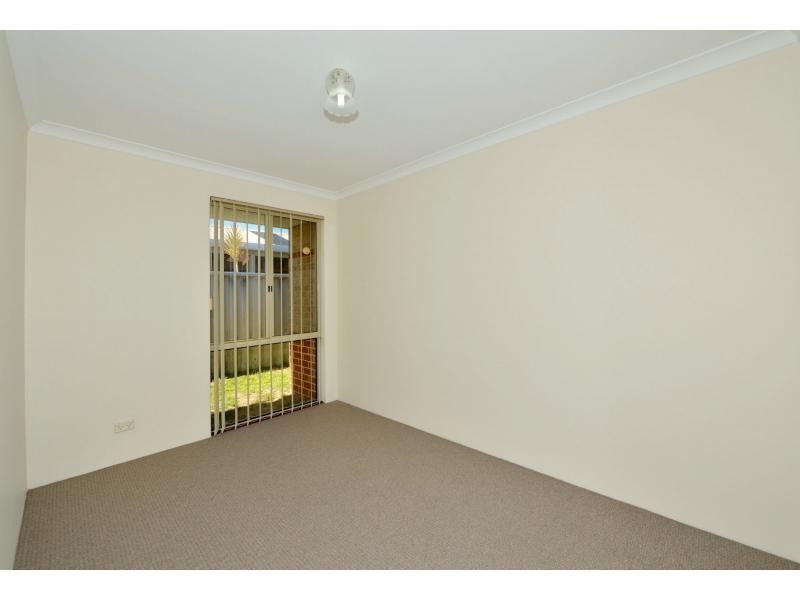 11 Manila Place, Warnbro WA 6169