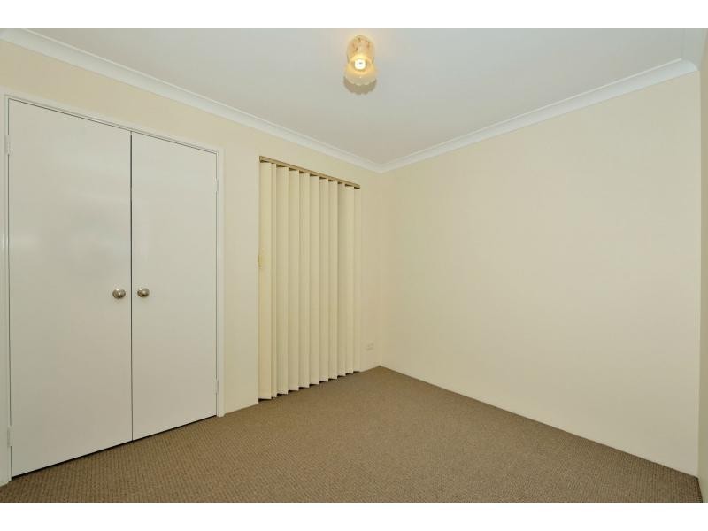 11 Manila Place, Warnbro WA 6169