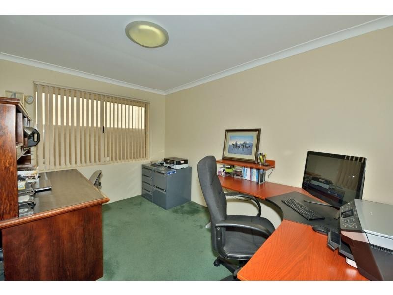 9 Coastal Retreat, Wannanup WA 6210