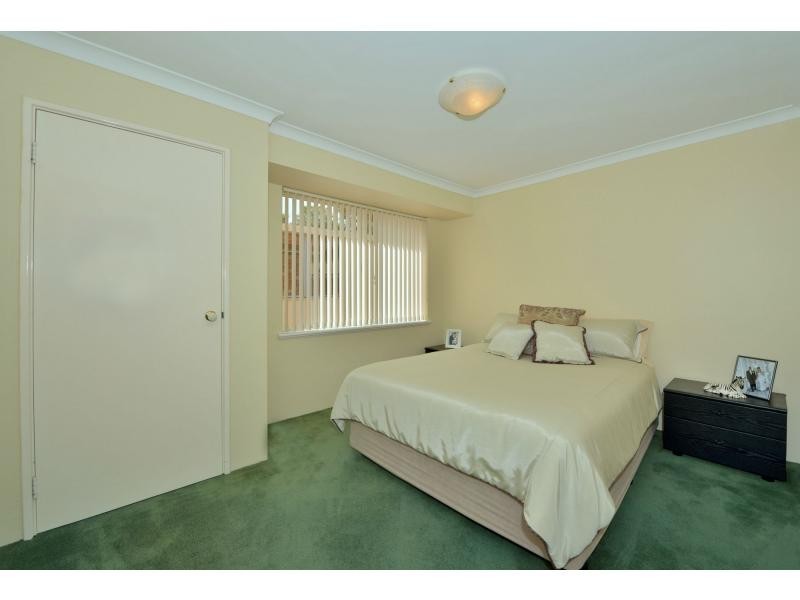9 Coastal Retreat, Wannanup WA 6210