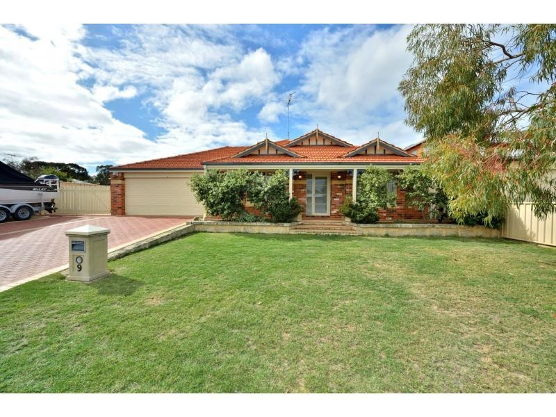 9 Coastal Retreat, Wannanup WA 6210