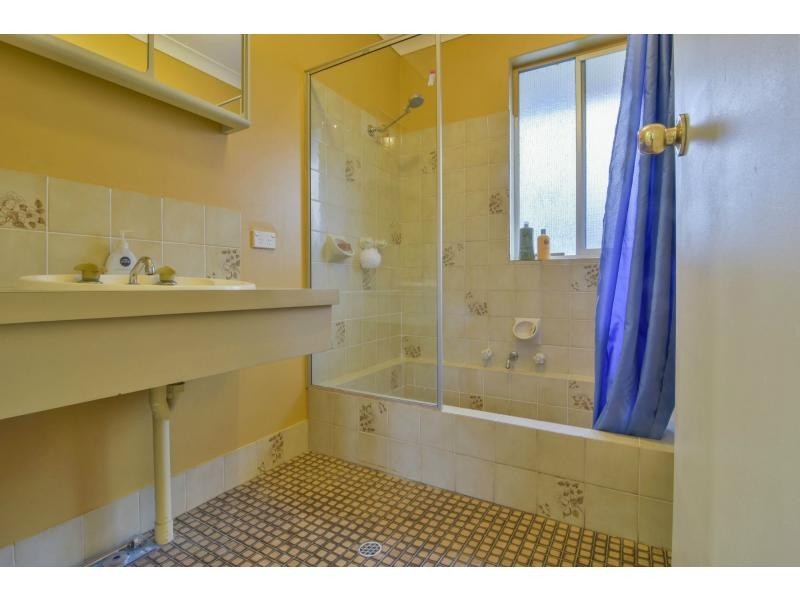 131 Walter Road East, Bassendean WA 6054