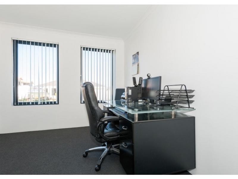 30 Tangier Parkway, Port Kennedy WA 6172