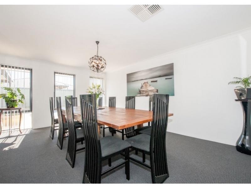 30 Tangier Parkway, Port Kennedy WA 6172