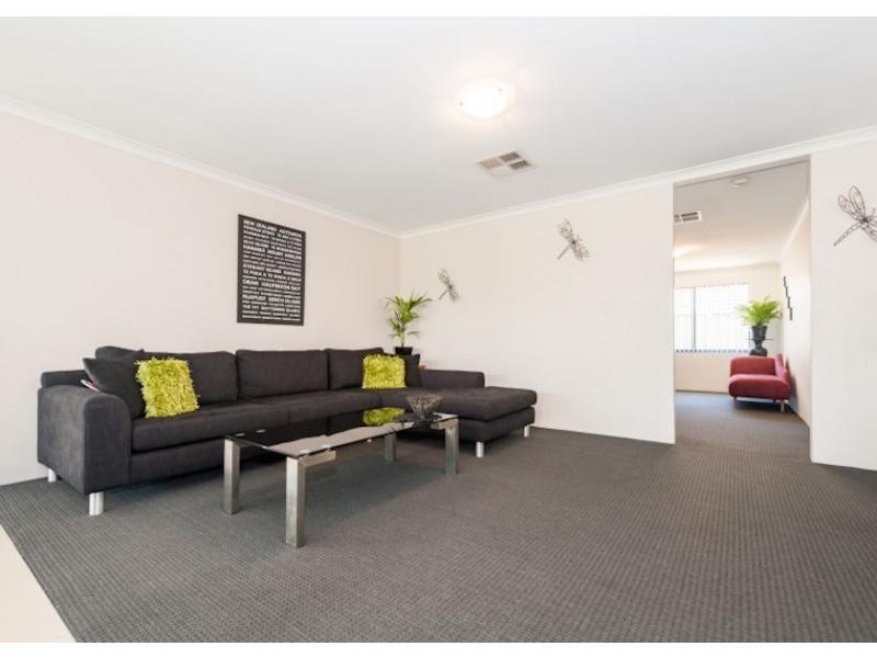 30 Tangier Parkway, Port Kennedy WA 6172