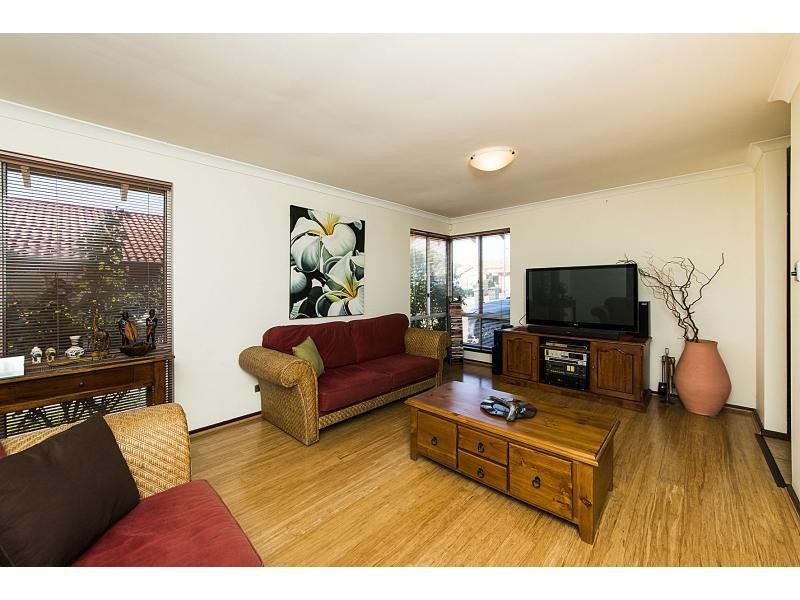 2/27 Rathay Street, Victoria Park WA 6100