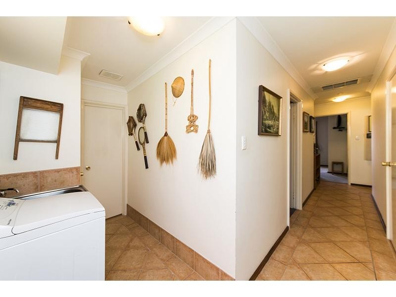 2/27 Rathay Street, Victoria Park WA 6100