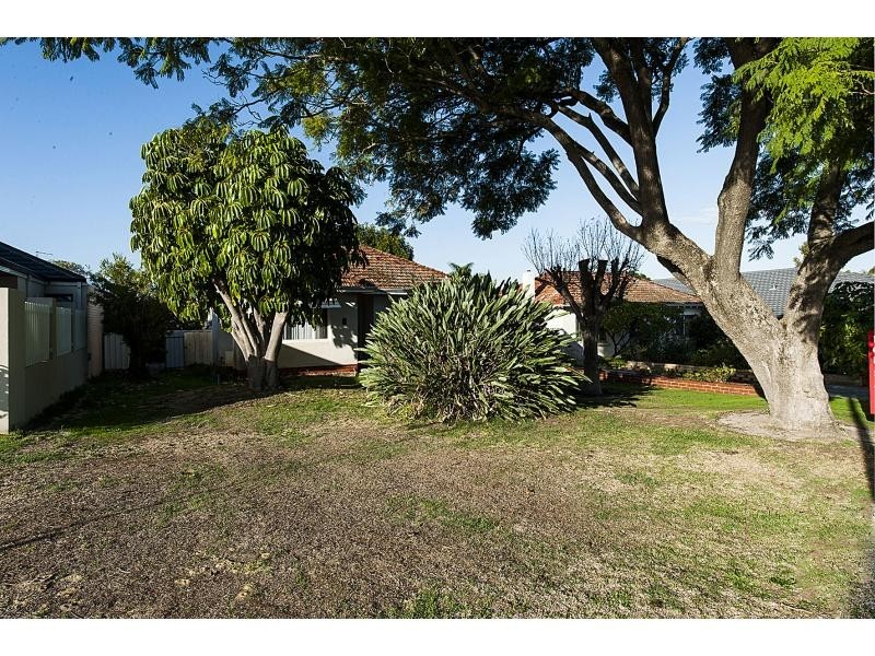 44 Crawshaw Crescent, Manning WA 6152