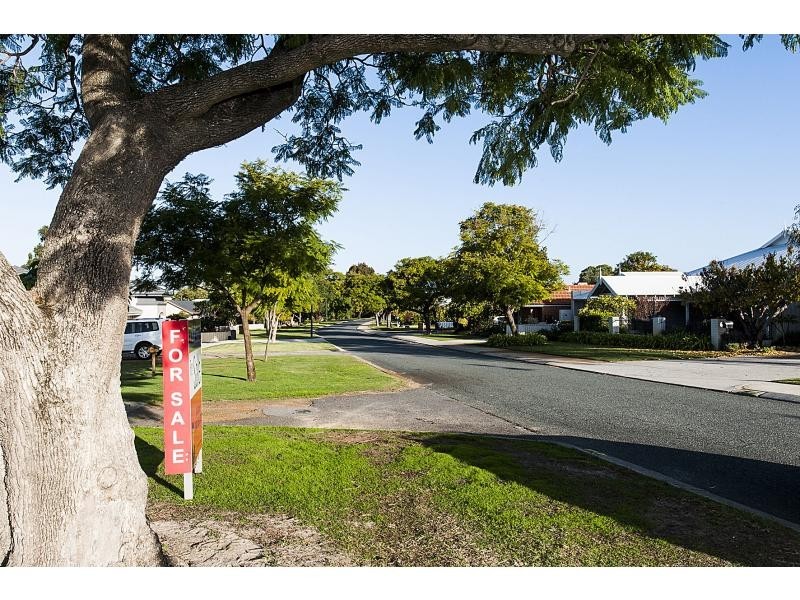 44 Crawshaw Crescent, Manning WA 6152