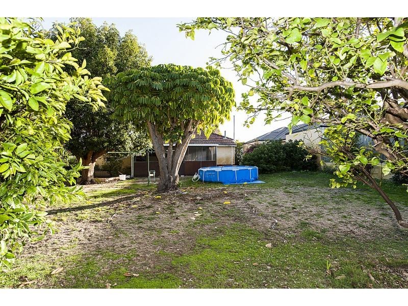 44 Crawshaw Crescent, Manning WA 6152