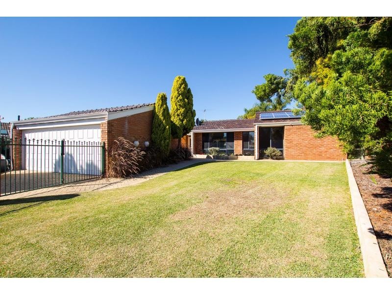 16 Aston Court, Carine WA 6020