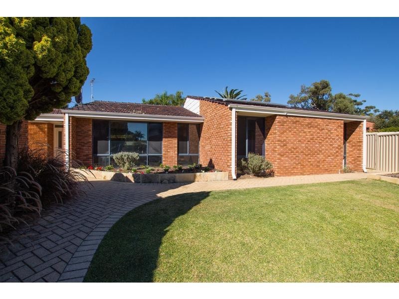 16 Aston Court, Carine WA 6020