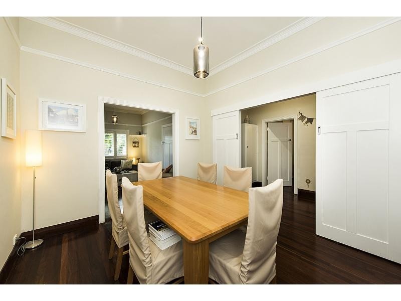 33 Fourth Avenue, Kensington WA 6151