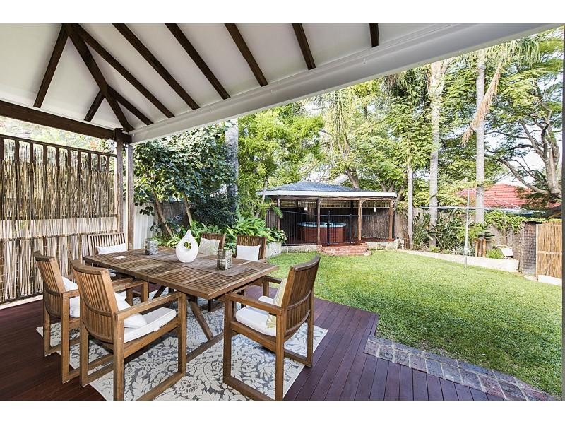 33 Fourth Avenue, Kensington WA 6151