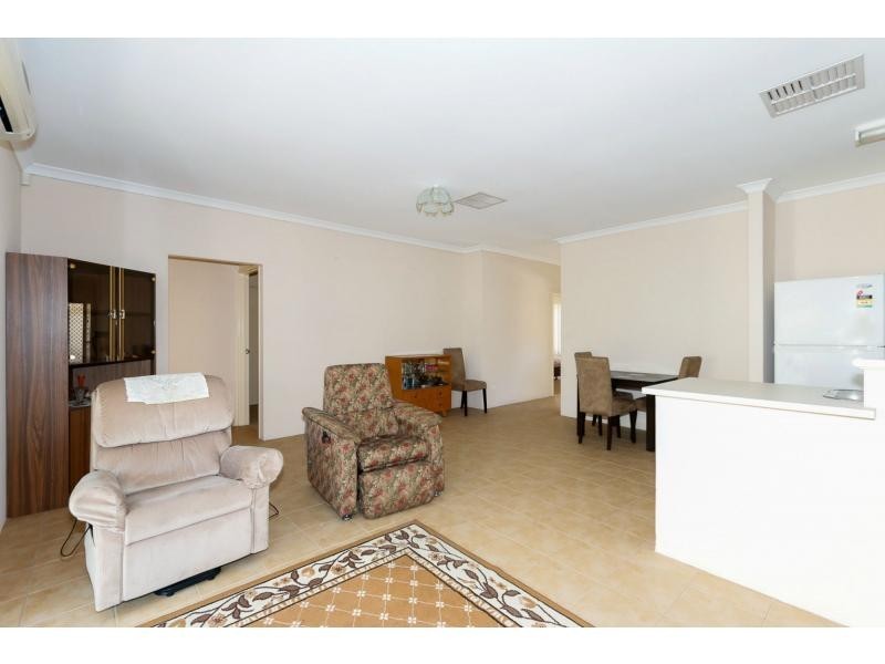 11/36 Fifth Road, Armadale WA 6112