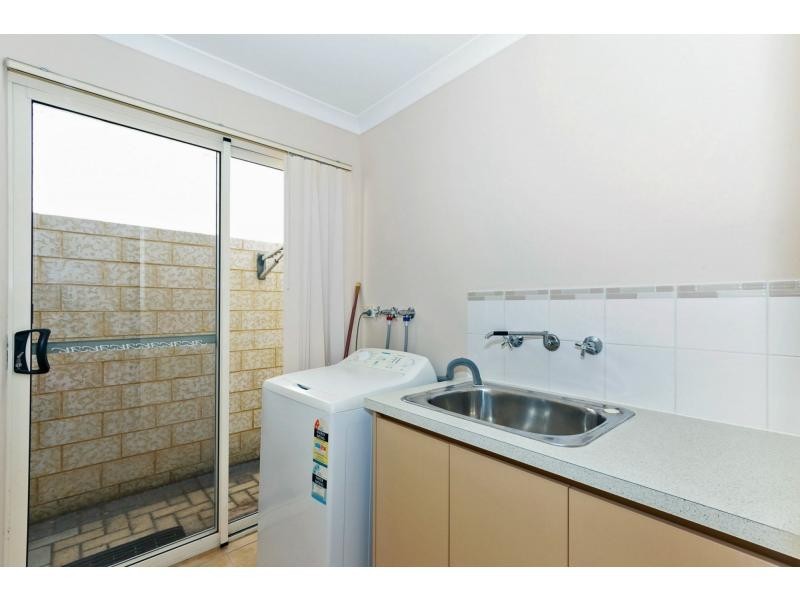 11/36 Fifth Road, Armadale WA 6112