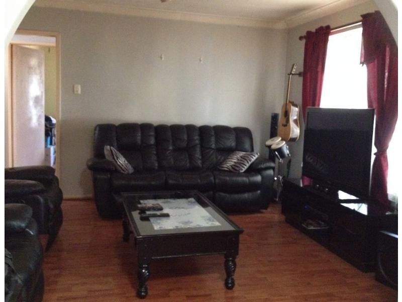 14 Bundalla Court, Kelmscott WA 6111