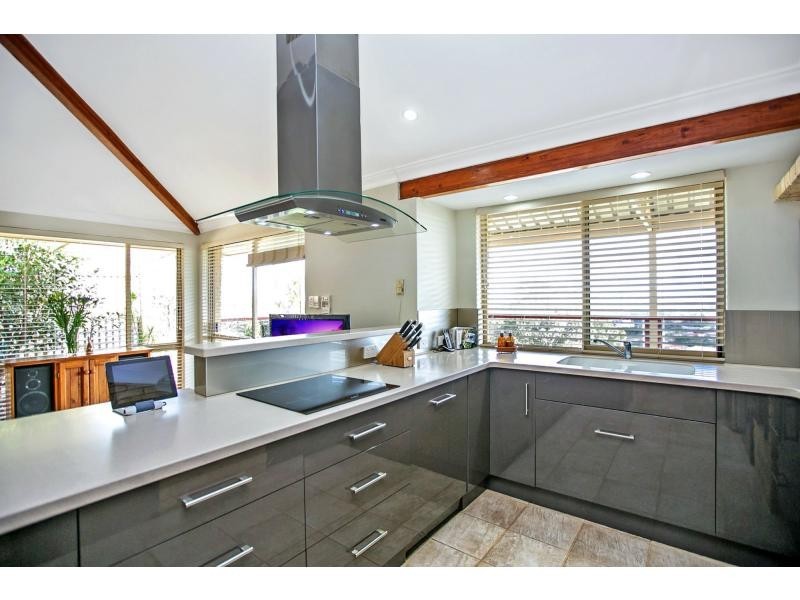 34 Wangoola Terrace, Mount Nasura WA 6112