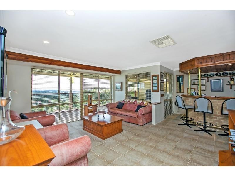 34 Wangoola Terrace, Mount Nasura WA 6112