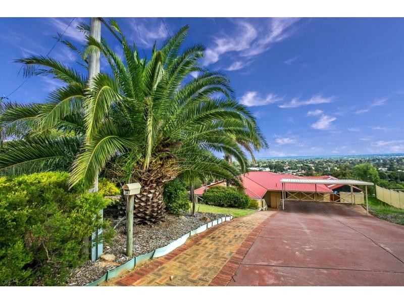 34 Wangoola Terrace, Mount Nasura WA 6112