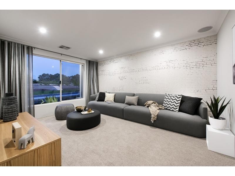 43 Parkside Street, Yanchep WA 6035