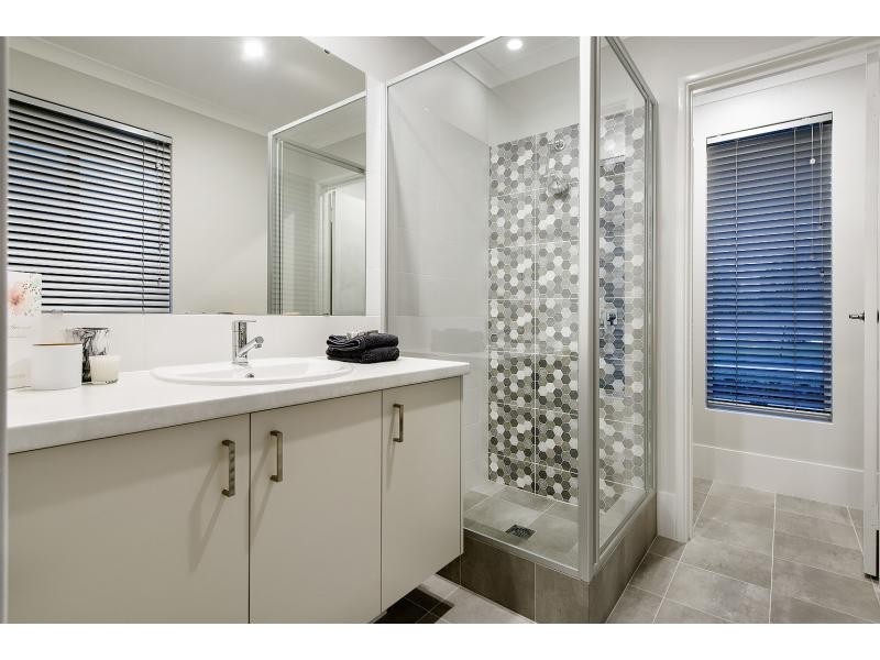 43 Parkside Street, Yanchep WA 6035