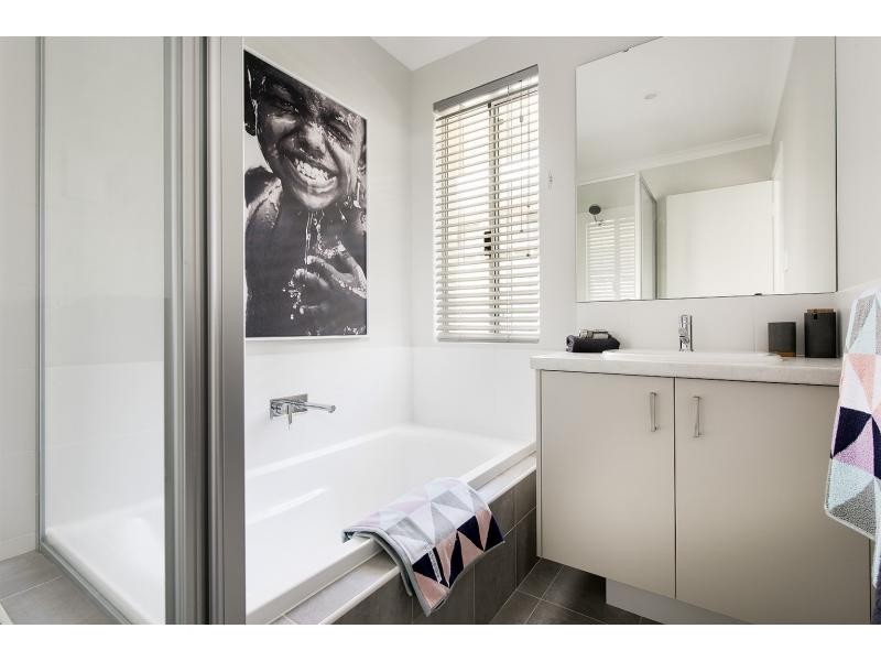 43 Parkside Street, Yanchep WA 6035