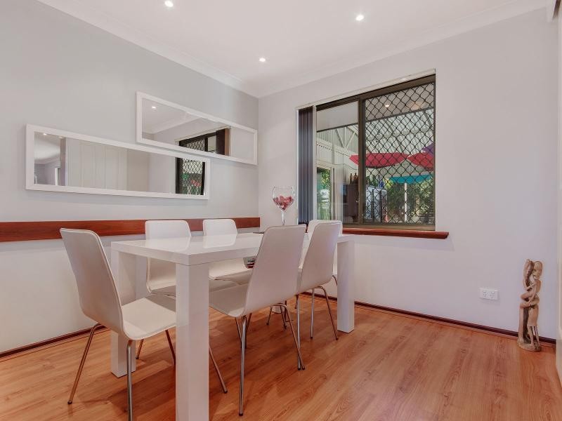 22 Grange Drive, Cooloongup WA 6168