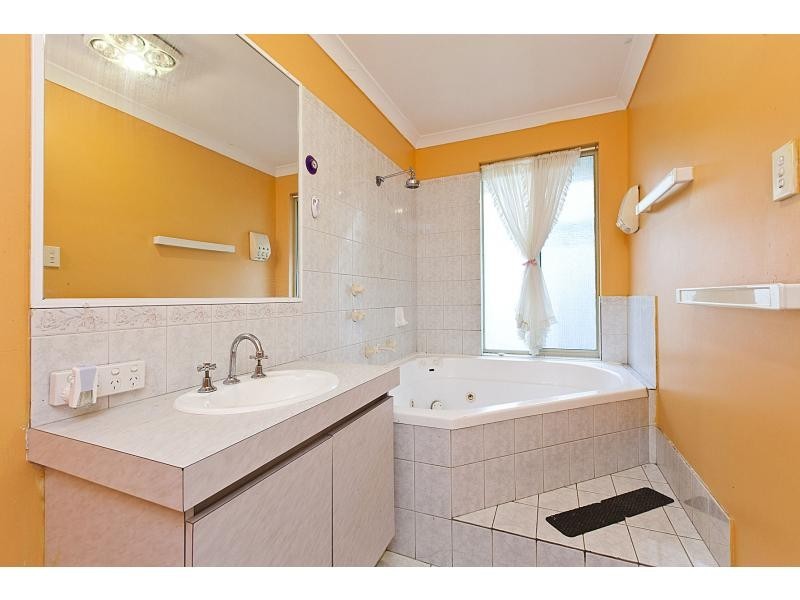 26 Powderbark, Kenwick WA 6107