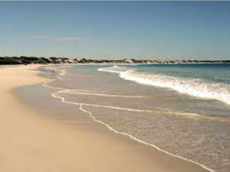 82 Indiana Crescent, Karakin WA 6044