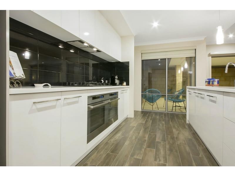 6 Helmsman Avenue, Alkimos WA 6038