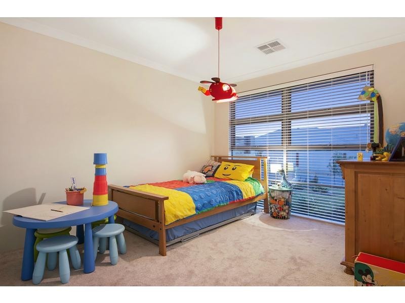 6 Helmsman Avenue, Alkimos WA 6038