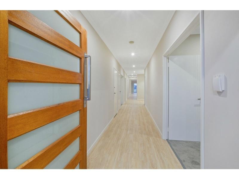 13 Europa Place, Dudley Park WA 6210