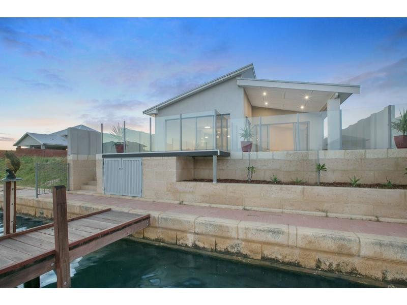 13 Europa Place, Dudley Park WA 6210