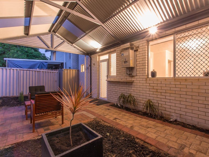 18F Wardlow Way, Balga WA 6061
