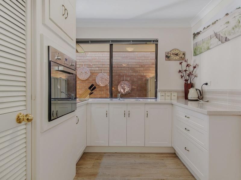 6/82 Kent Street, Rockingham WA 6168