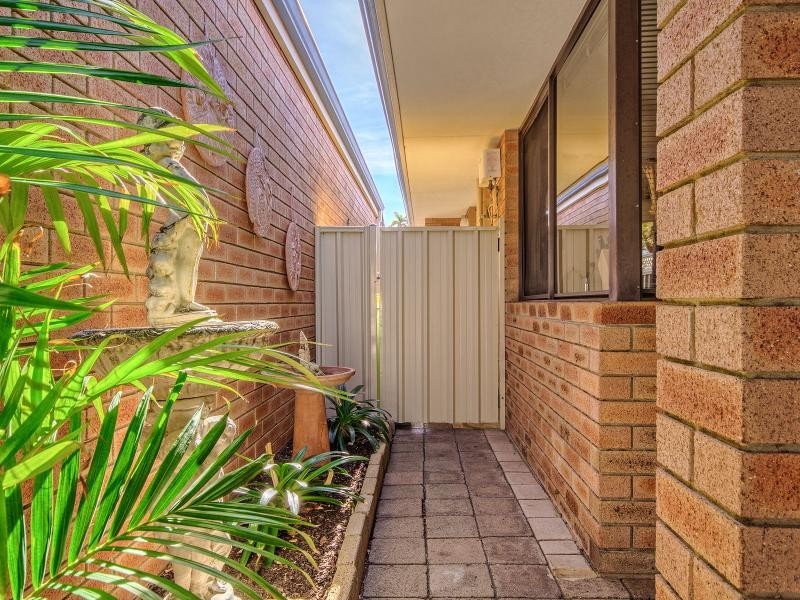 6/82 Kent Street, Rockingham WA 6168