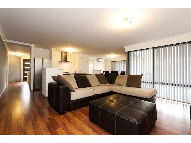 8 Vasse Gardens, Ellenbrook WA 6069