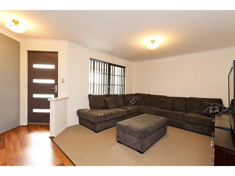 8 Vasse Gardens, Ellenbrook WA 6069