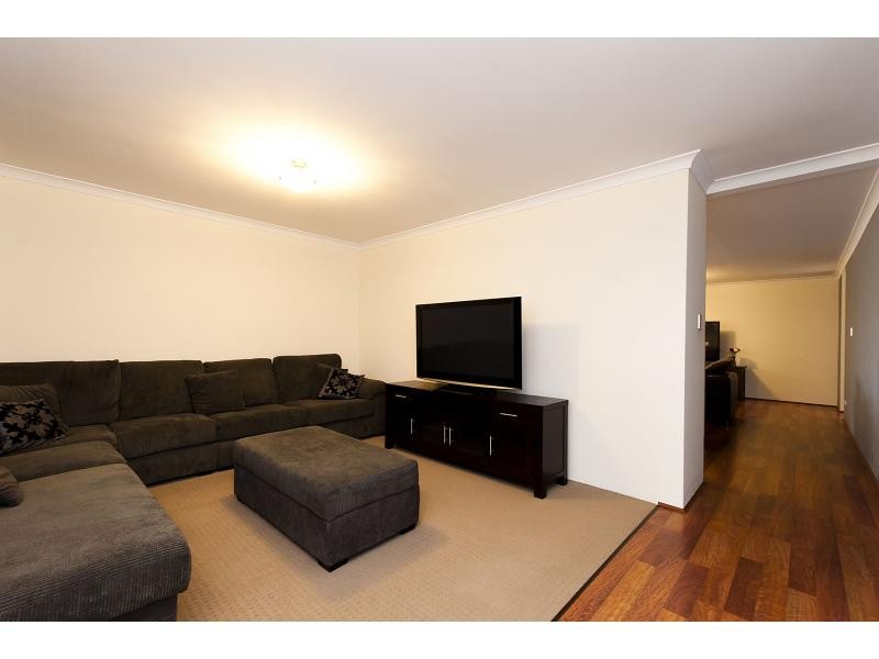 8 Vasse Gardens, Ellenbrook WA 6069