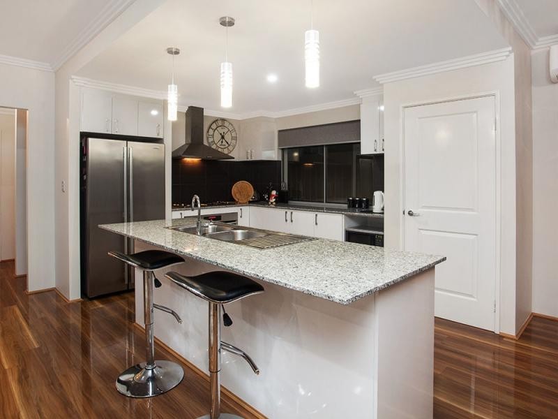 32 Hennessy Drive, Ashby WA 6065