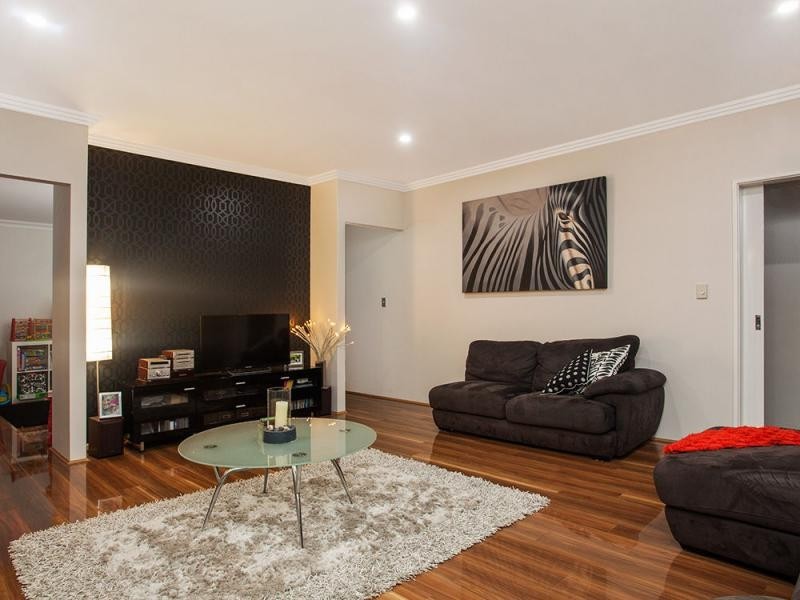 32 Hennessy Drive, Ashby WA 6065