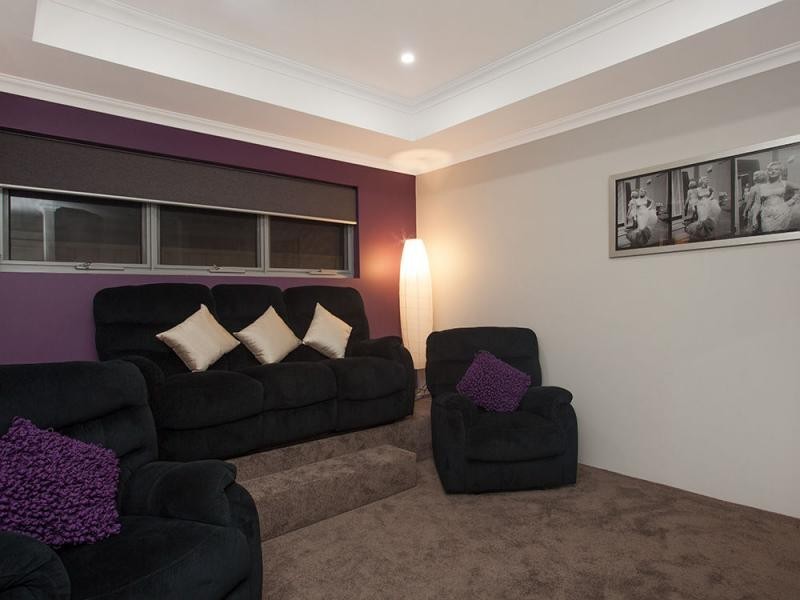 32 Hennessy Drive, Ashby WA 6065