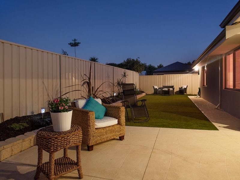 32 Hennessy Drive, Ashby WA 6065