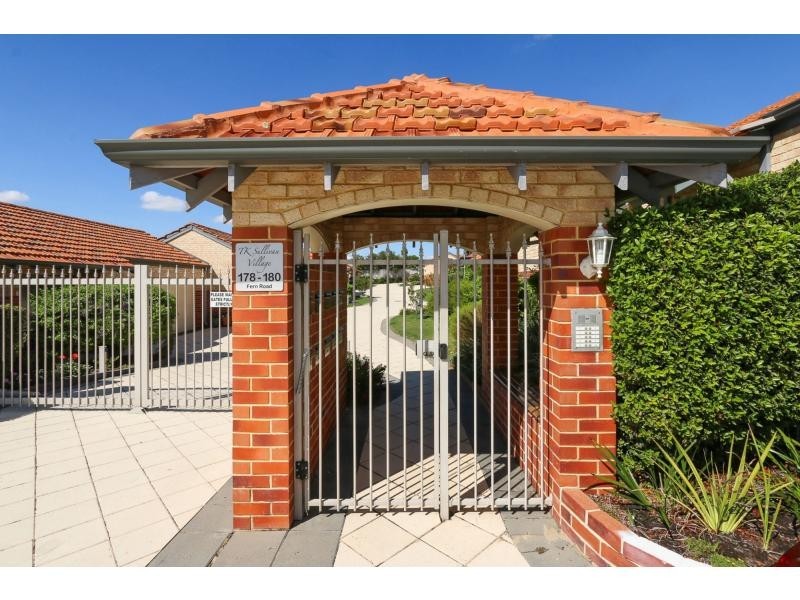 8/178-180 Fern Road, Wilson WA 6107