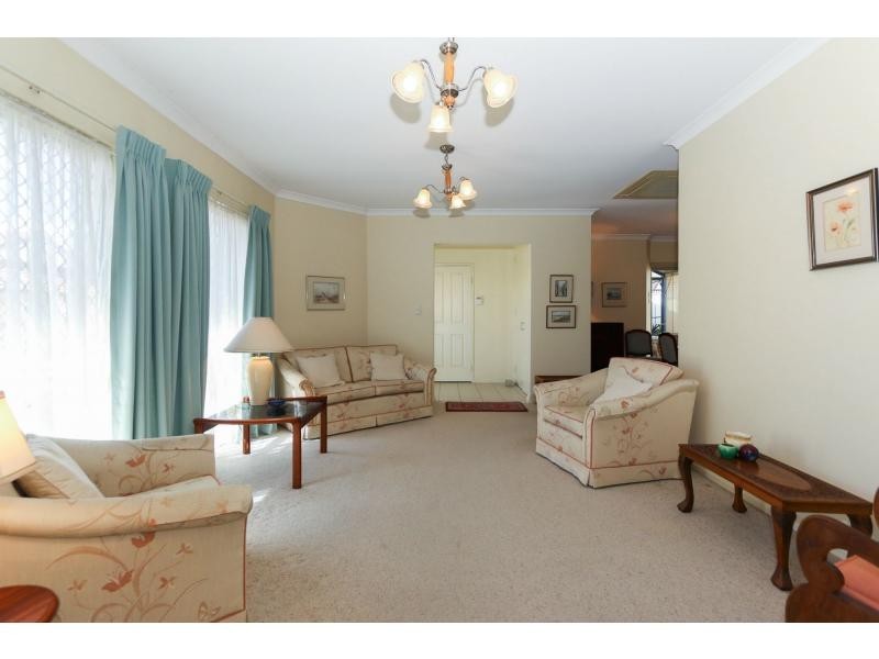 8/178-180 Fern Road, Wilson WA 6107